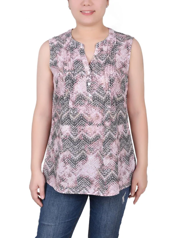 Deep Discounts Petites Womens Printed Pintucked Blouse